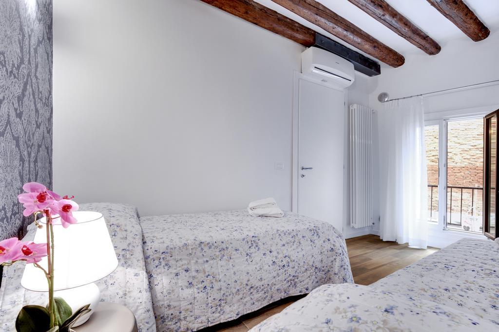 Ca' Della Darsena - Arsenale By Wonderful Italy Apartment Venice Exterior photo